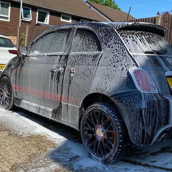 Essential full valet